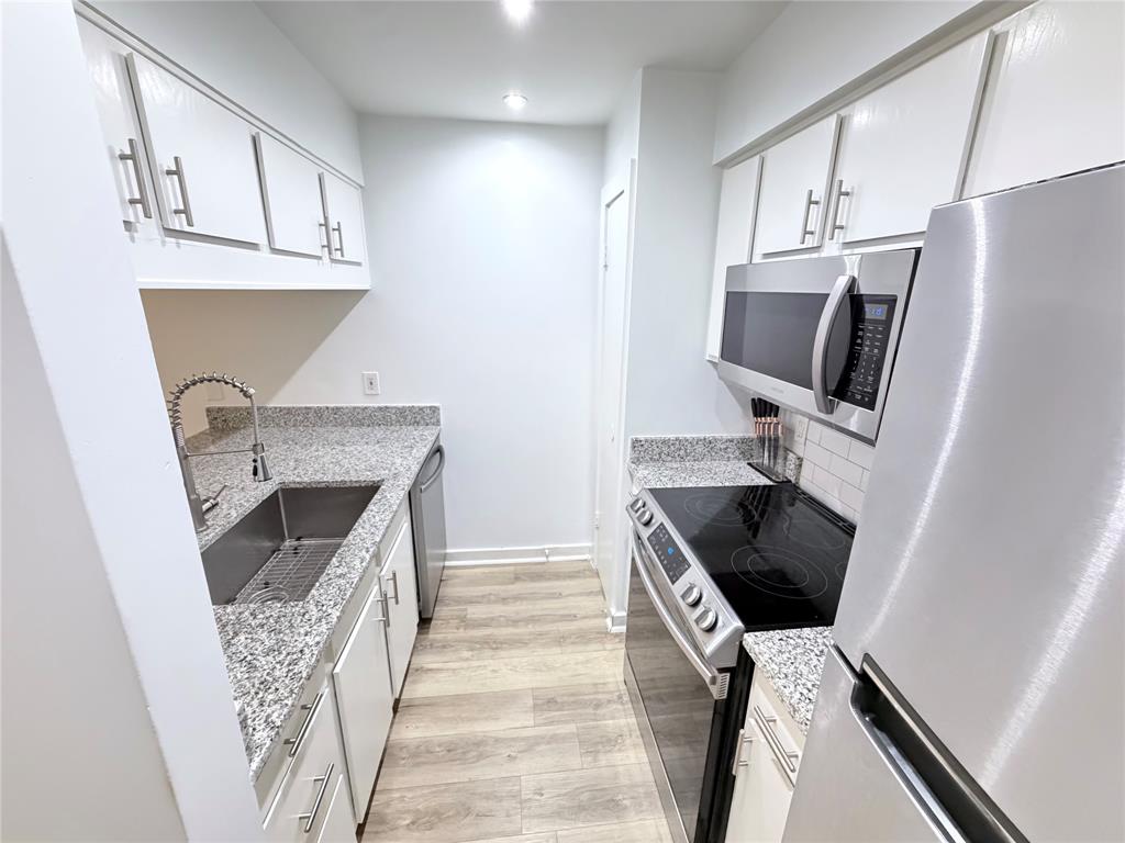 River Oaks Condos - Residential