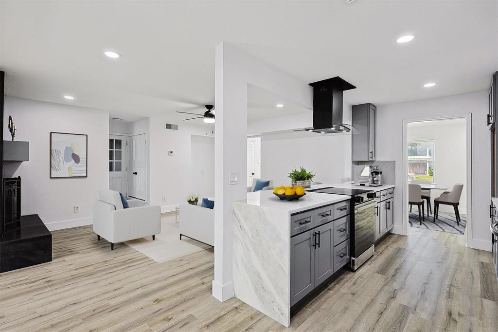 1126 Bobbie Lane