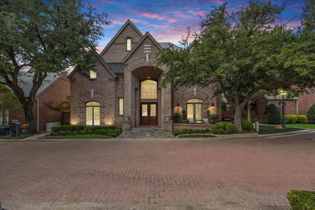 4907 Westbriar Drive