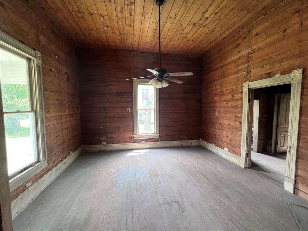 J Lynn Abstract - Residential