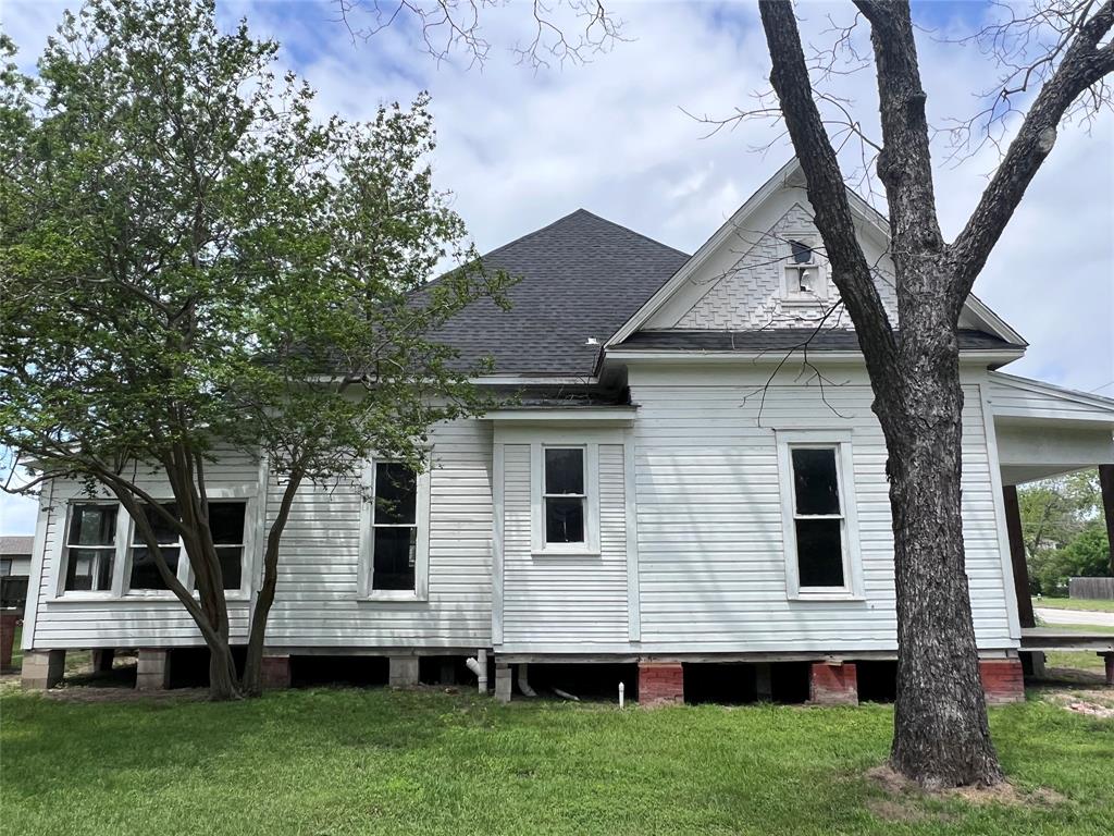 J Lynn Abstract - Residential