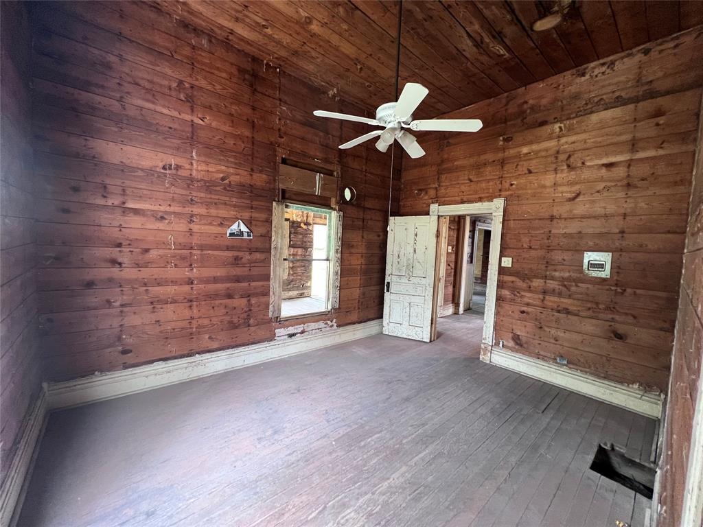 J Lynn Abstract - Residential