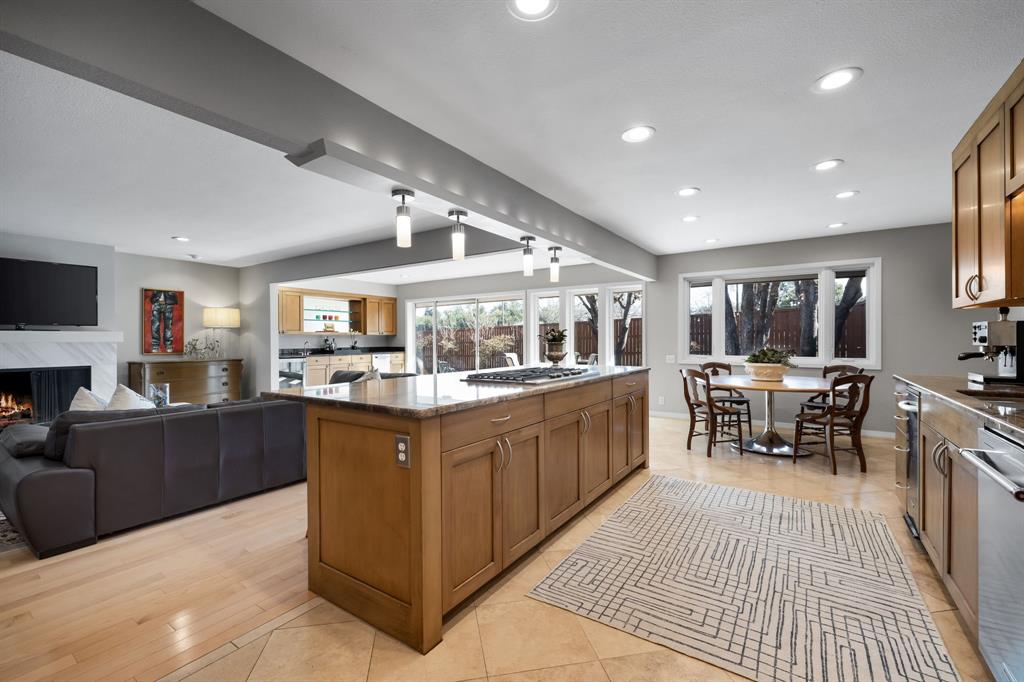 HOCKADAY SQUARE - Residential