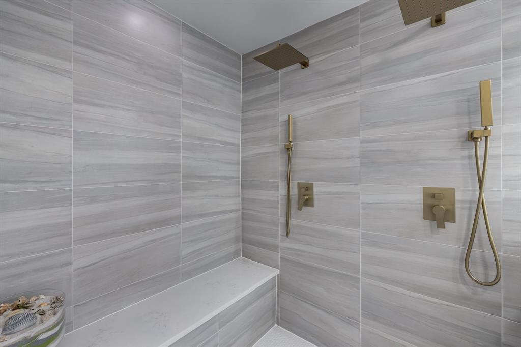 HOCKADAY SQUARE - Residential