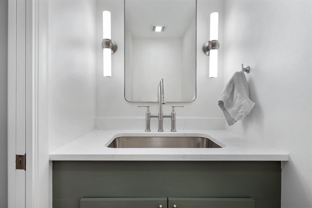 HOCKADAY SQUARE - Residential