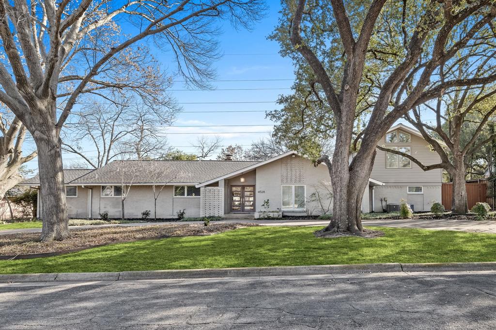 HOCKADAY SQUARE - Residential