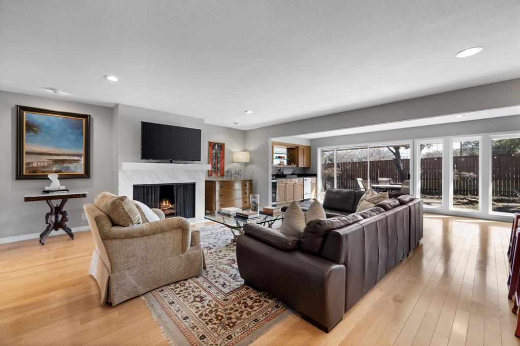 HOCKADAY SQUARE - Residential