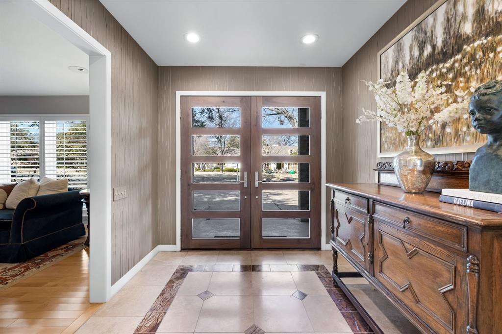 HOCKADAY SQUARE - Residential