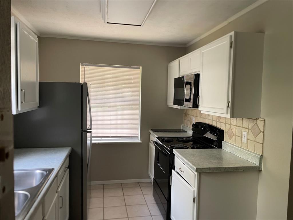 1324 Whitehall Drive
