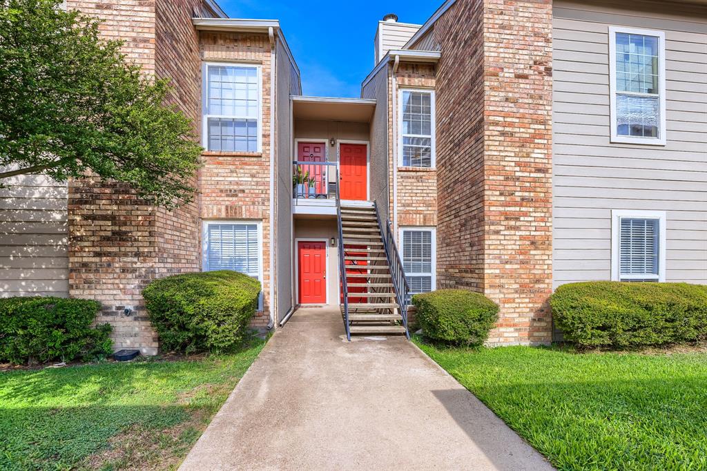 1700 Amelia Court 314