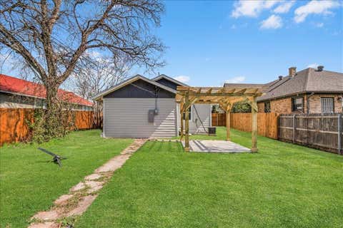 Tiny photo for 3024 James Avenue, Fort Worth, TX 76110 (MLS # 21341126)
