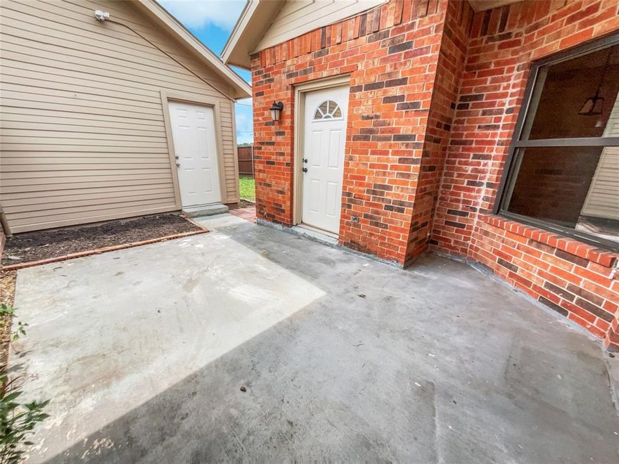 This bright and welcoming home is perfect for anyone looking for a cozy place to call their own. The natural color palette creates a sense of peace and tranquility, while the fresh interior paint ensures a clean and modern look. The living room features a fireplace, perfect for those chilly winter nights. The kitchen has a nice backsplash that adds a touch of style. There are other rooms for flexible living space, giving you the freedom to make the home your own. The primary bathroom has double sinks and good under sink storage, making it easy to keep everything organized. This is a great opportunity to own a beautiful home that you can make your own. This home has been virtually staged to illustrate its potential.