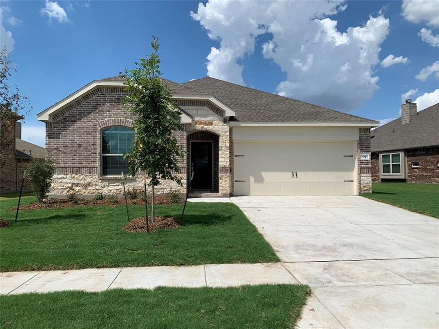 Move-In Ready Rockwall ISD! Come see this gorgeous single story 2021 built energy efficient home featuring 4 bedrooms, 2 baths, with smart home package, sprinkler system plus a dining or study or children retreat in Chamberlain Crossing. Large front yard opens up views. Modern kitchen with Quartz countertops, decorative tile backsplash, SS Appliances, island, and breakfast bar. Luxury plank flooring at entry, kitchen, bathrooms, nook, utility and all common areas. Energy Features incl. Radiant Barrier, Programmable TSTAT thermo, LED lighting throughout. Smart, Secured Living equipped with smart lock, wireless mesh wifi, Ring doorbell, Ring alarm system, smart thermo, and smart garage hub etc. Steps to Pool, Club House & Fitness Center. Easy access to I30 to shopping, dining, and lake nearby.