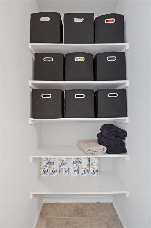 Justin, Texas 76247, United States, 4 Bedrooms Bedrooms, ,2 BathroomsBathrooms,Residential,Active,123116