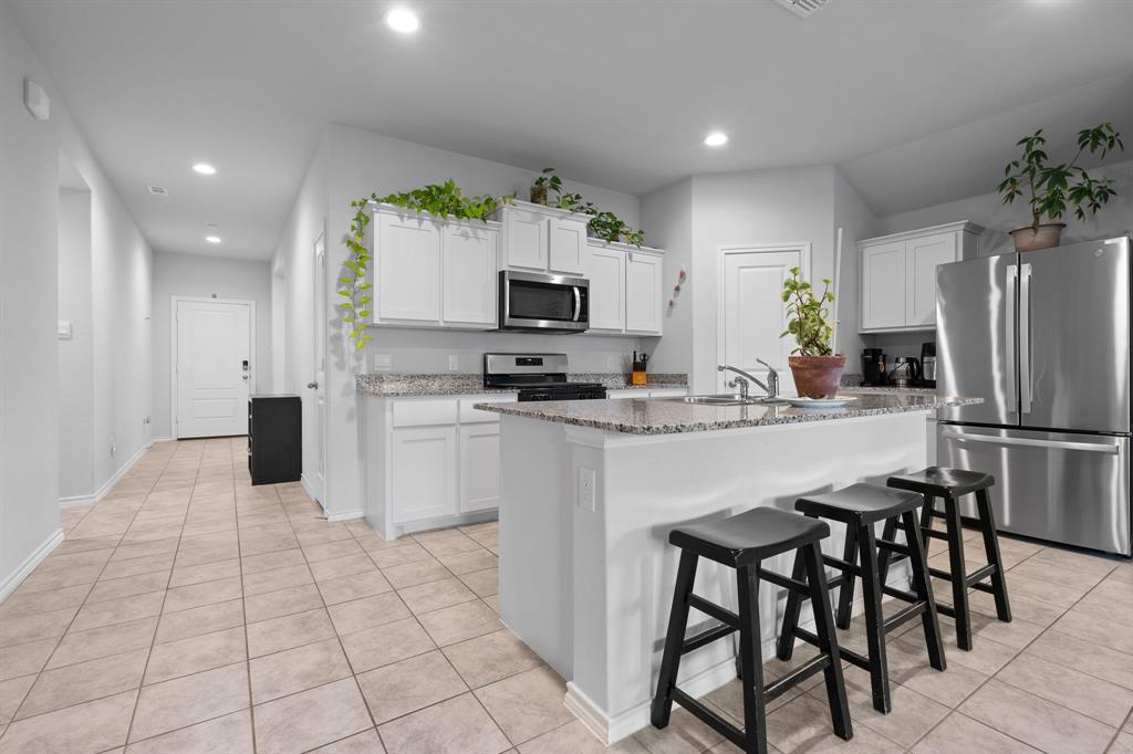 Justin, Texas 76247, United States, 4 Bedrooms Bedrooms, ,2 BathroomsBathrooms,Residential,Active,123116