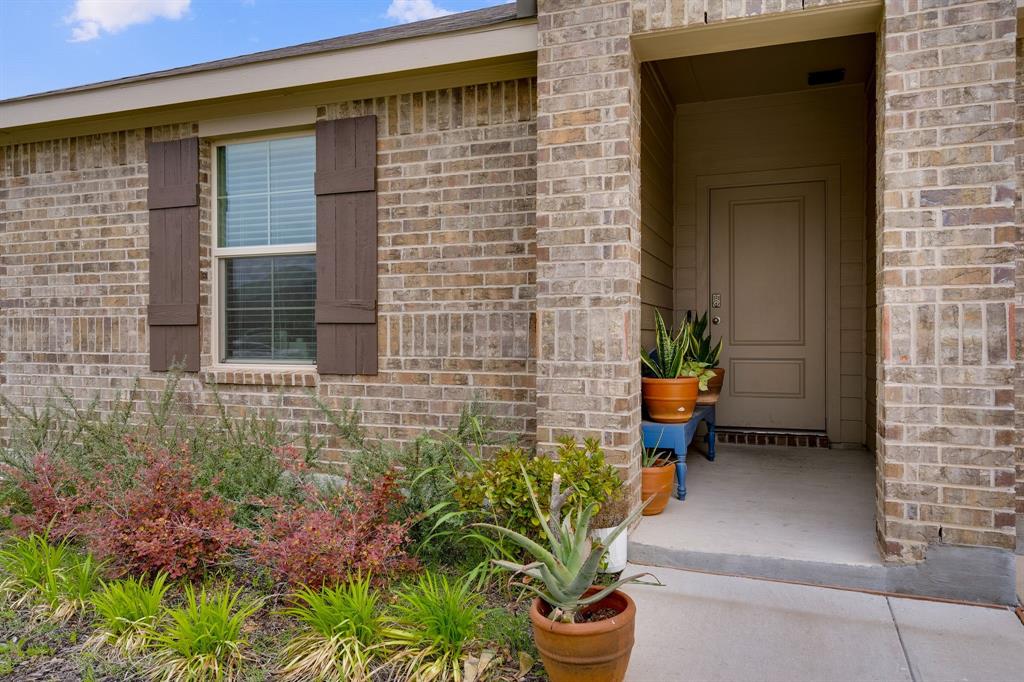 Justin, Texas 76247, United States, 4 Bedrooms Bedrooms, ,2 BathroomsBathrooms,Residential,Active,123116