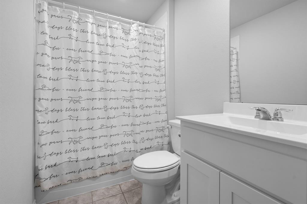 Justin, Texas 76247, United States, 4 Bedrooms Bedrooms, ,2 BathroomsBathrooms,Residential,Active,123116