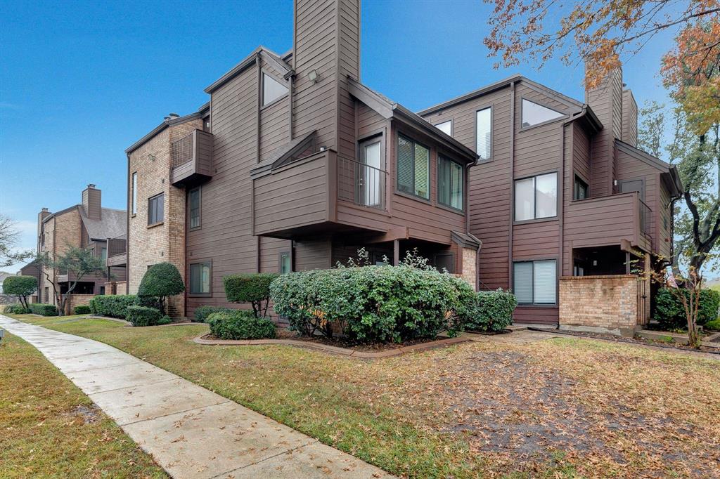 1712 Baird Farm Circle 2105