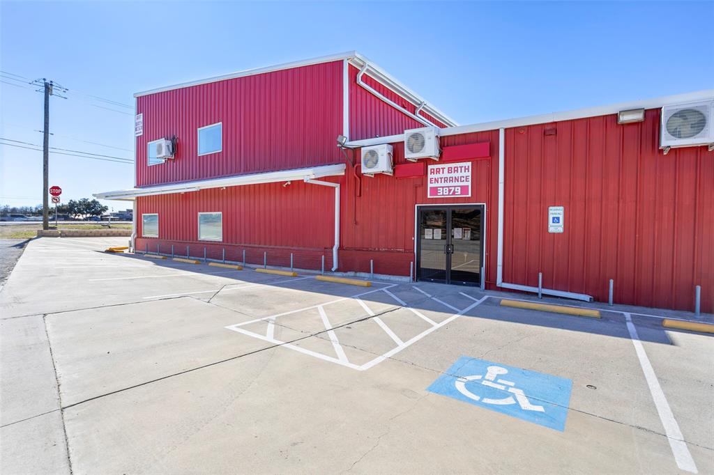 3879 Fort Worth Highway