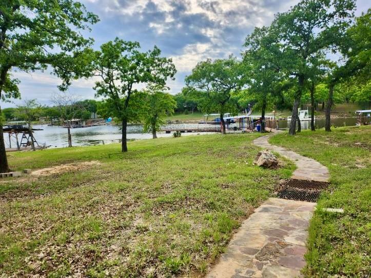 1149 Country Club Road
