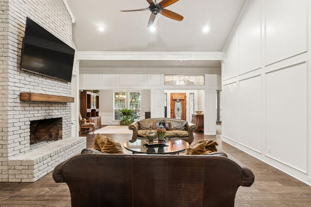460 Canyon Oaks Drive