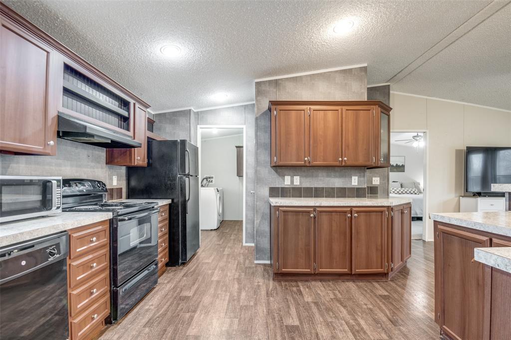 Hunt Eliza Abstract - Residential