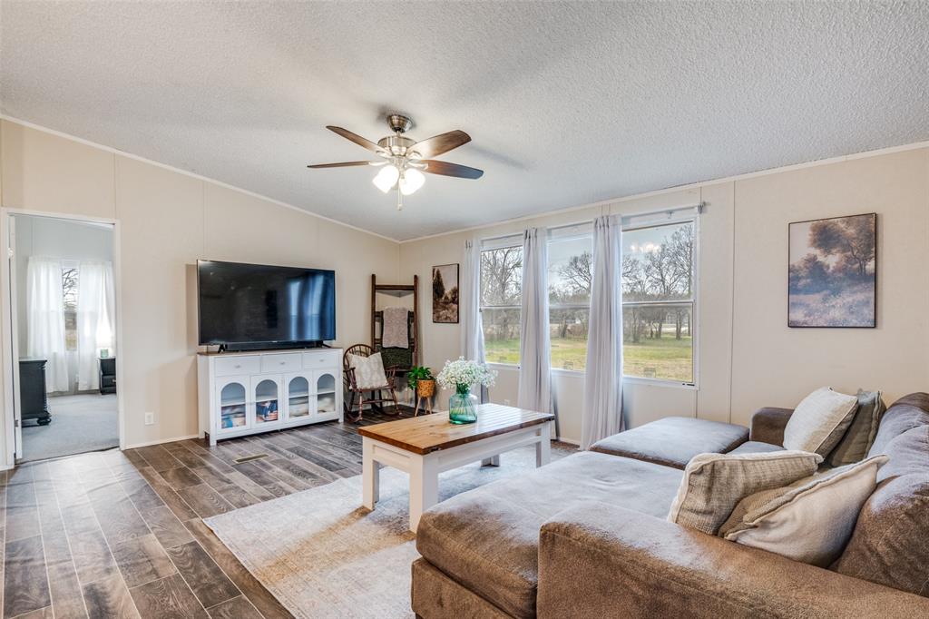 Hunt Eliza Abstract - Residential