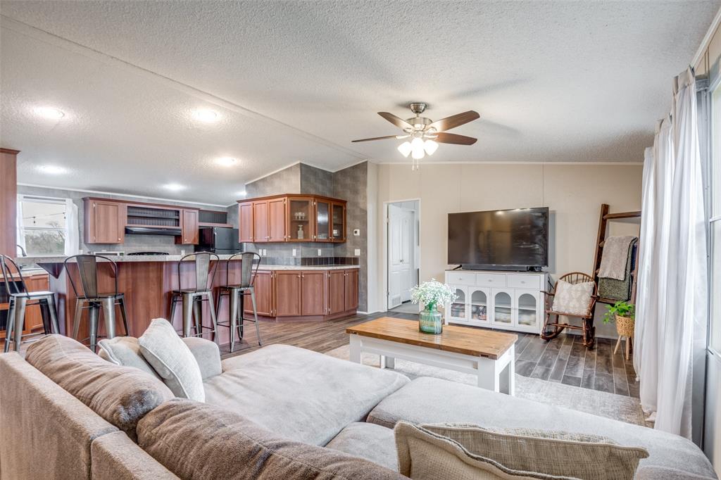 Hunt Eliza Abstract - Residential