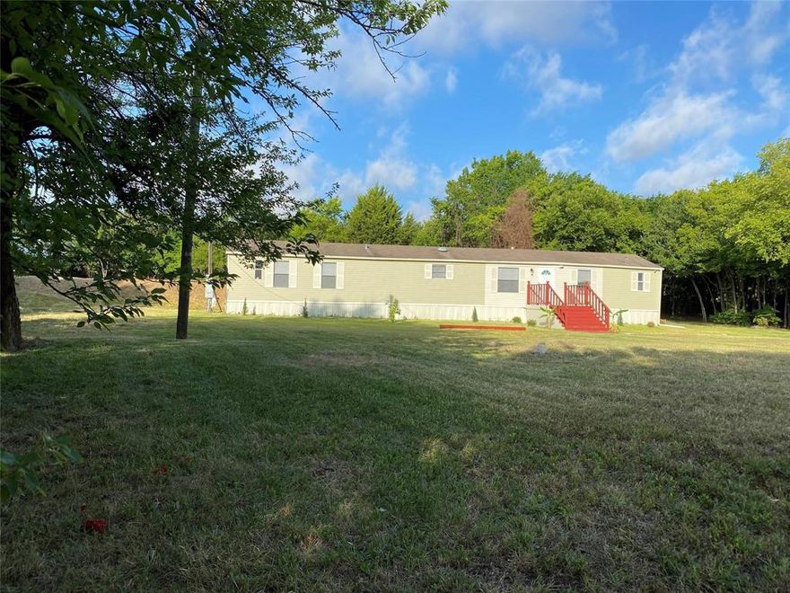 A unique opportunity ... zoned as commercial AND residential!! In a great location with HIGH VISIBILITY, OFF I-45
Service Road. There is additional frontage road on Abner Road. This is also a great investment opportunity. This
property sits on almost 2 acres with a breathtaking pond in the back and plenty of trees for shade. Would be perfect for
business use, for personal use, or both! Truly a must see!!