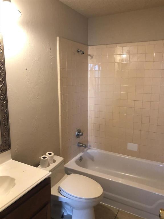 Mill Creek Crossing 01 - Residential Lease