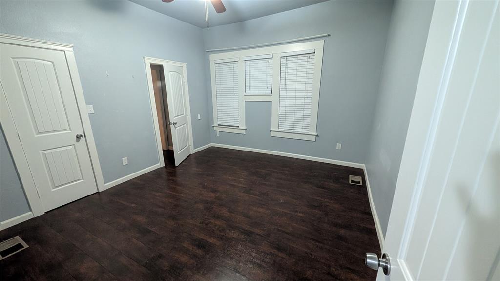 203 Heard St Street A/B
