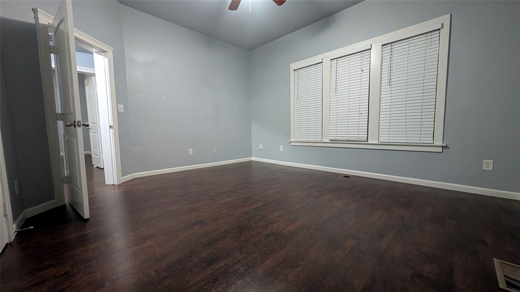203 Heard St Street A/B