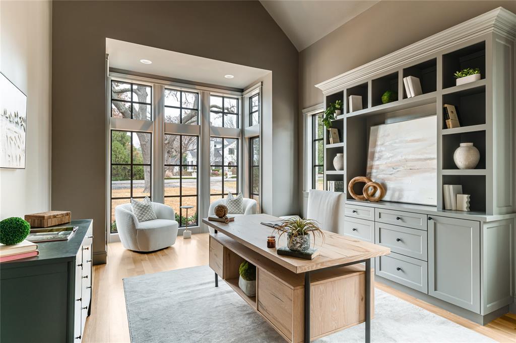 Manchester Downs - Residential