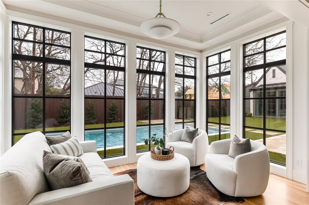 Manchester Downs - Residential