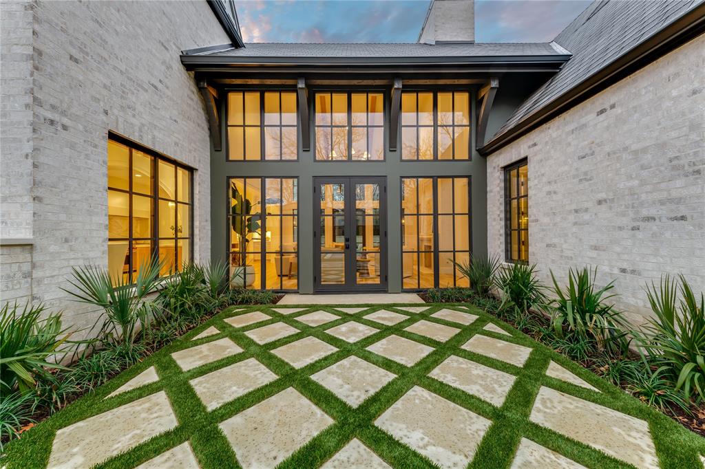 Manchester Downs - Residential