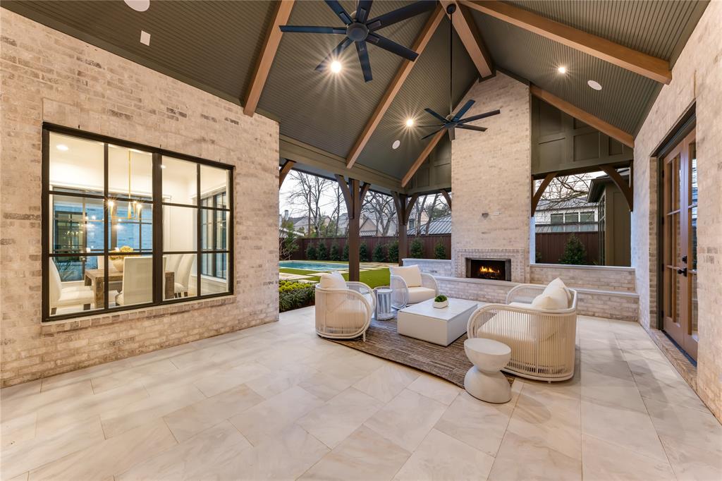 Manchester Downs - Residential