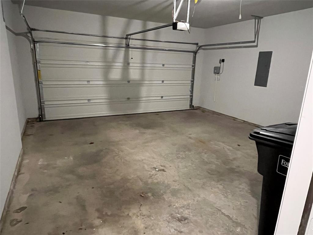 Brook Mdw - Residential