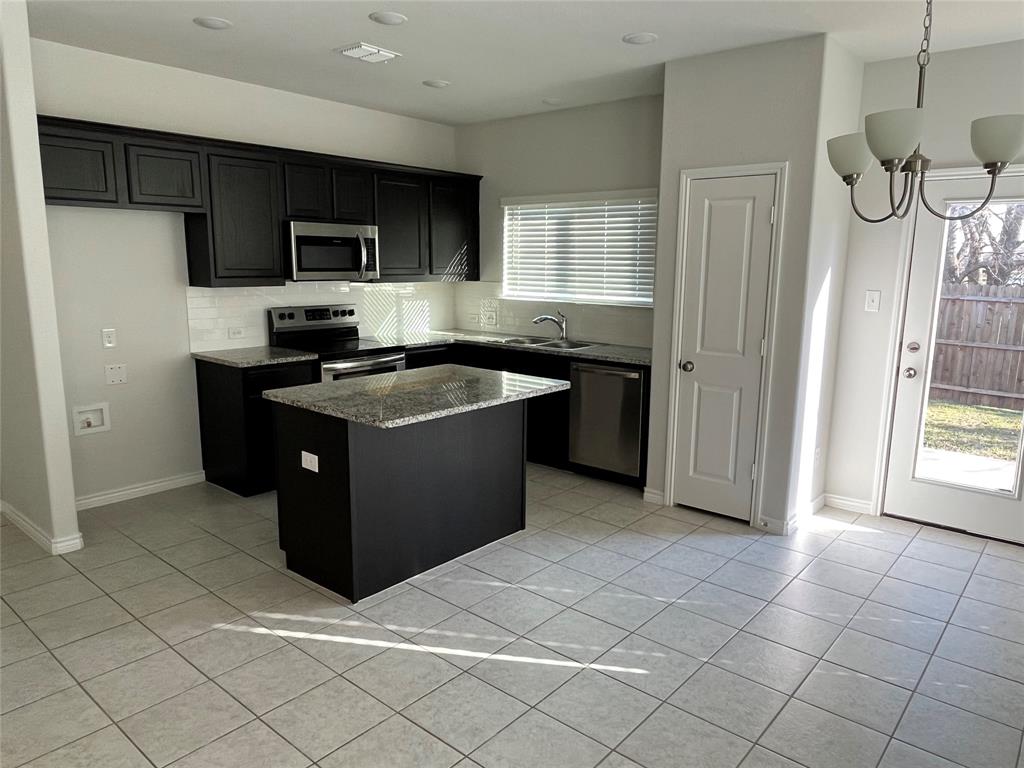 Brook Mdw - Residential