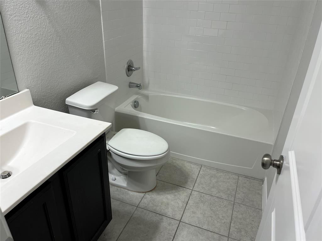 Brook Mdw - Residential