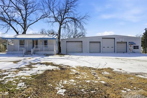 206 Watters Street Cleburne TX 76031