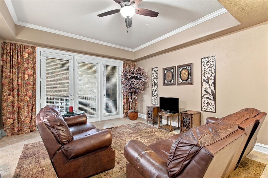 301 Watermere Drive 319