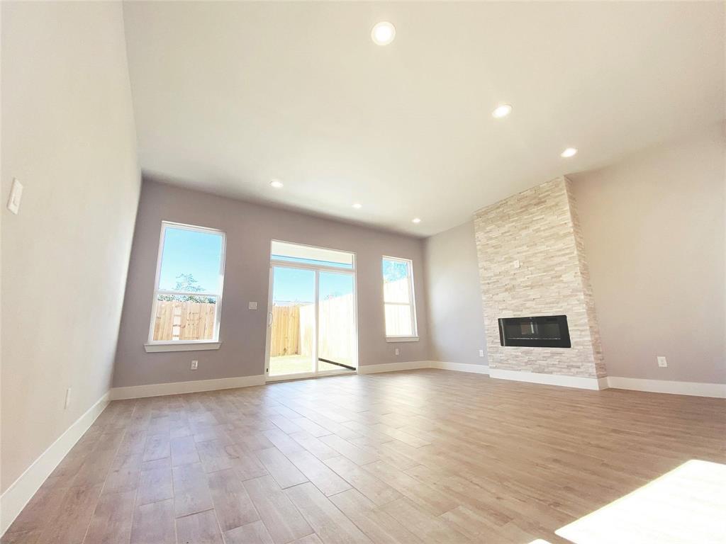 Z E Coombs West End - Residential Lease