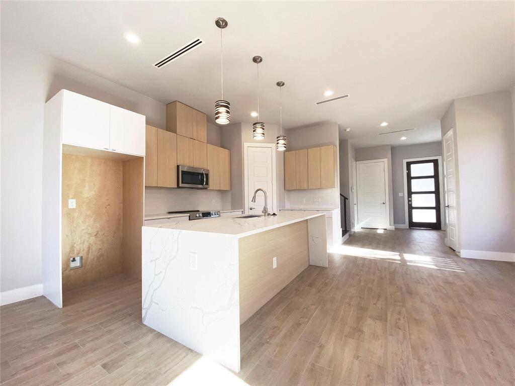 Z E Coombs West End - Residential Lease