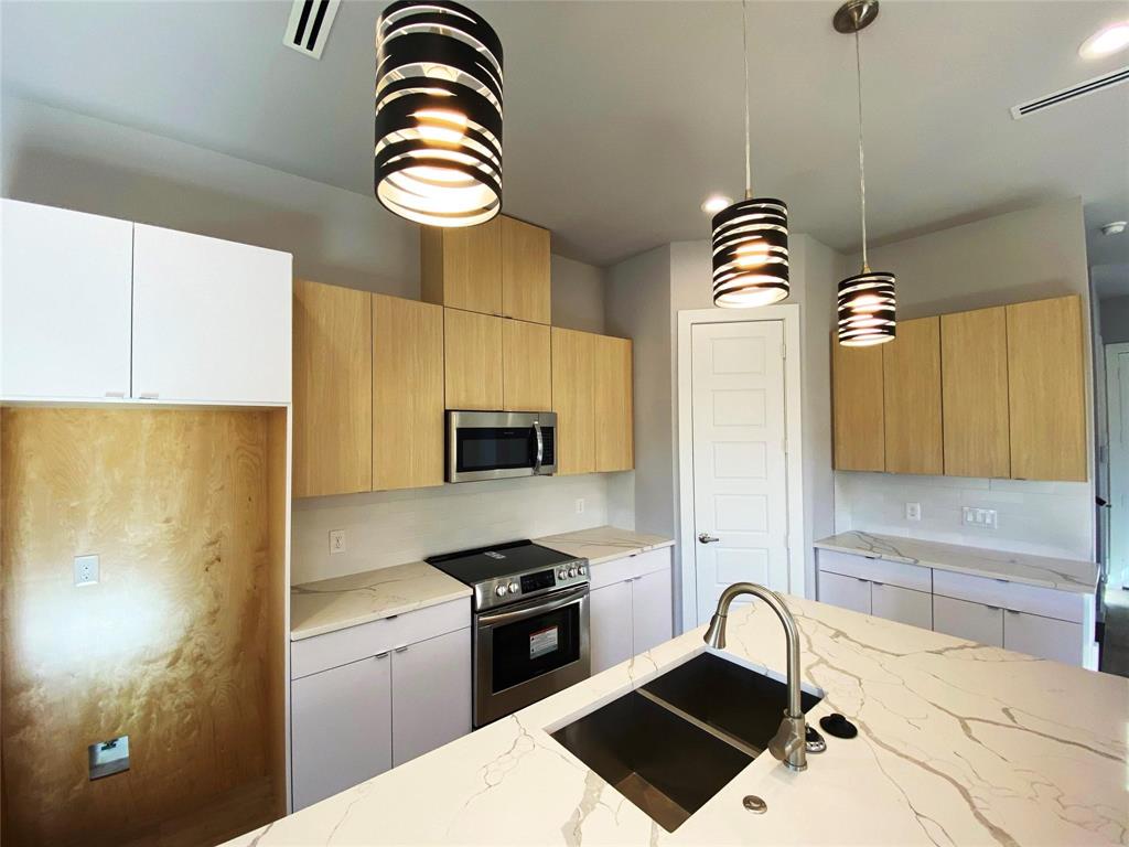 Z E Coombs West End - Residential Lease