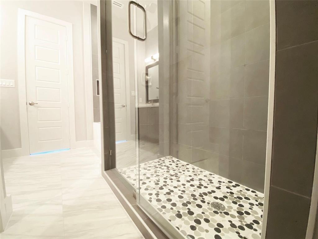 Z E Coombs West End - Residential Lease