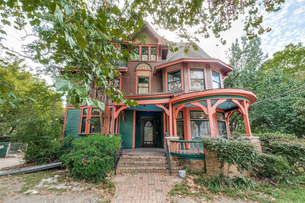 713 N Carroll Avenue