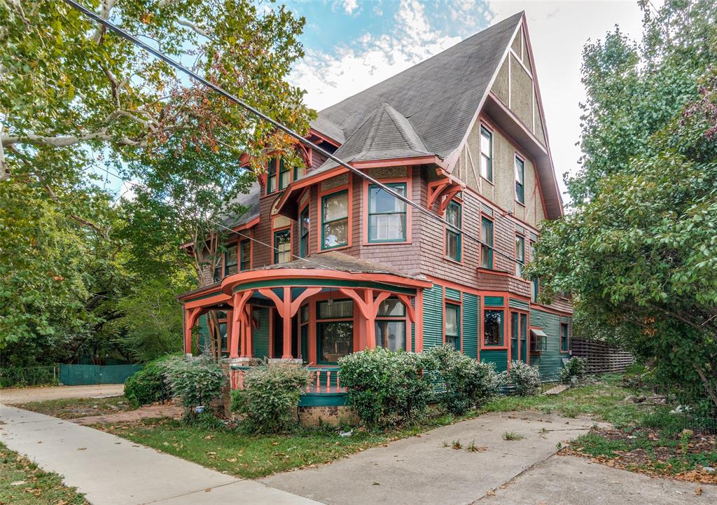 713 N Carroll Avenue