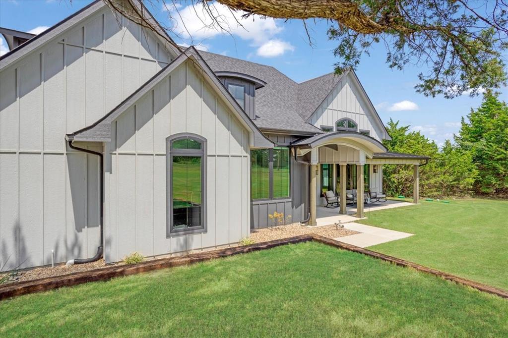 1095 Sister Grove Road