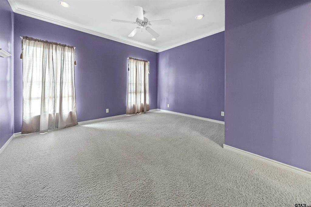 T QUEVADO - Residential