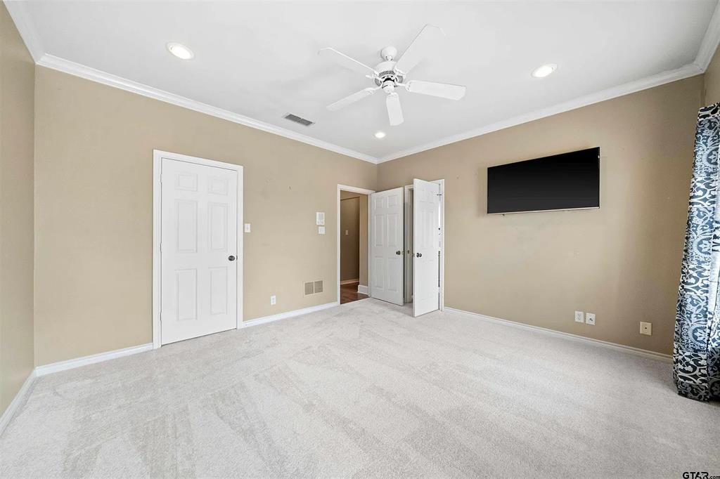 T QUEVADO - Residential